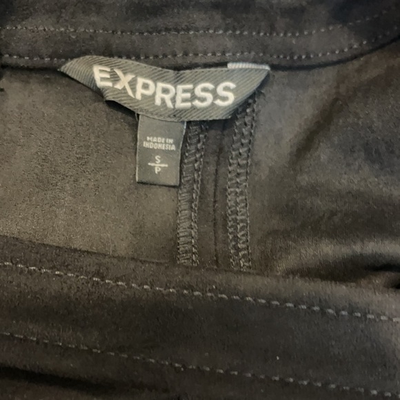 Express dress - Picture 7 of 7